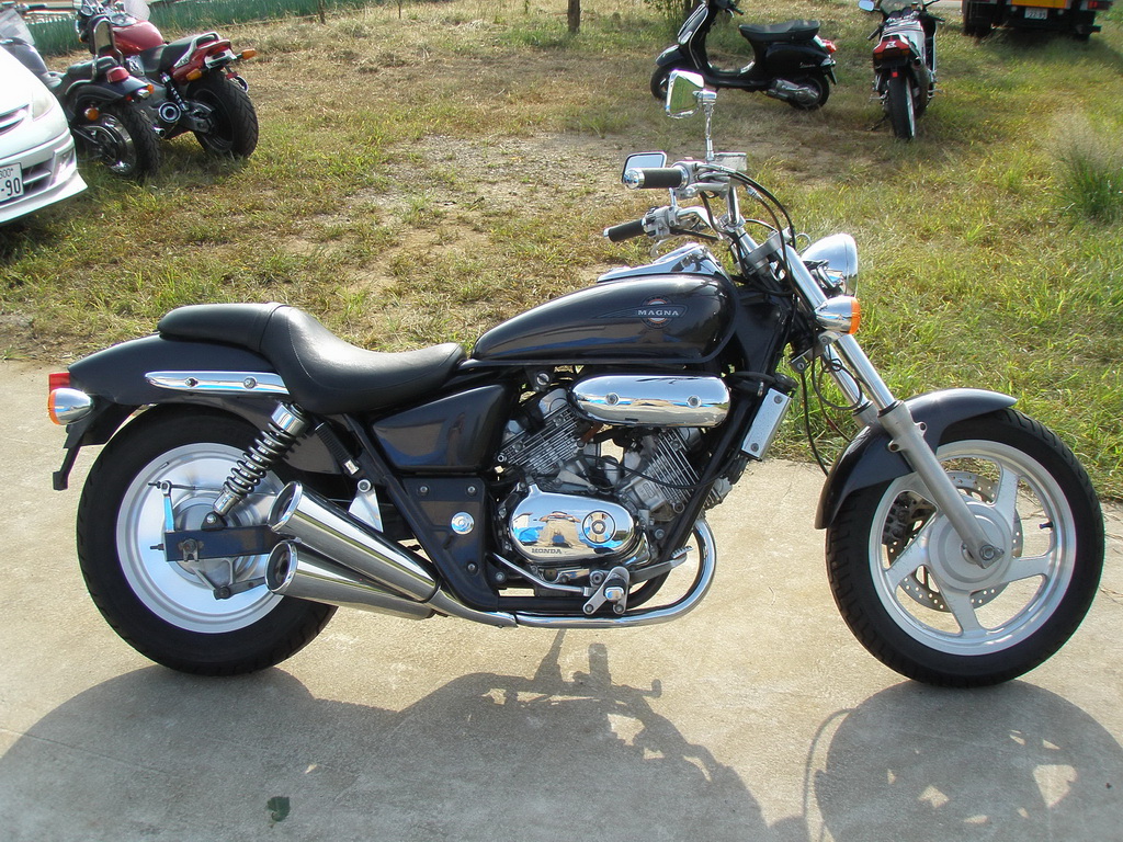 Купить мотоцикл Honda Magna250 1996 фото 6
